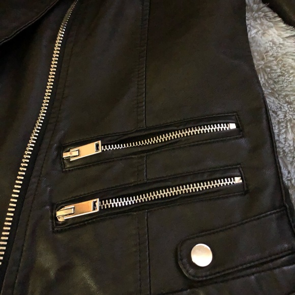 Jacket 🔥 - Picture 4 of 7